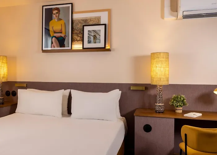 Hotel Paris La Fayette